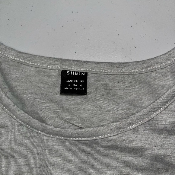 💙 Shein Animal Print Sequins Blouse - Picture 4 of 4